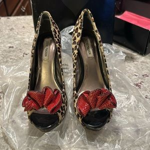 Steve Madden pumps